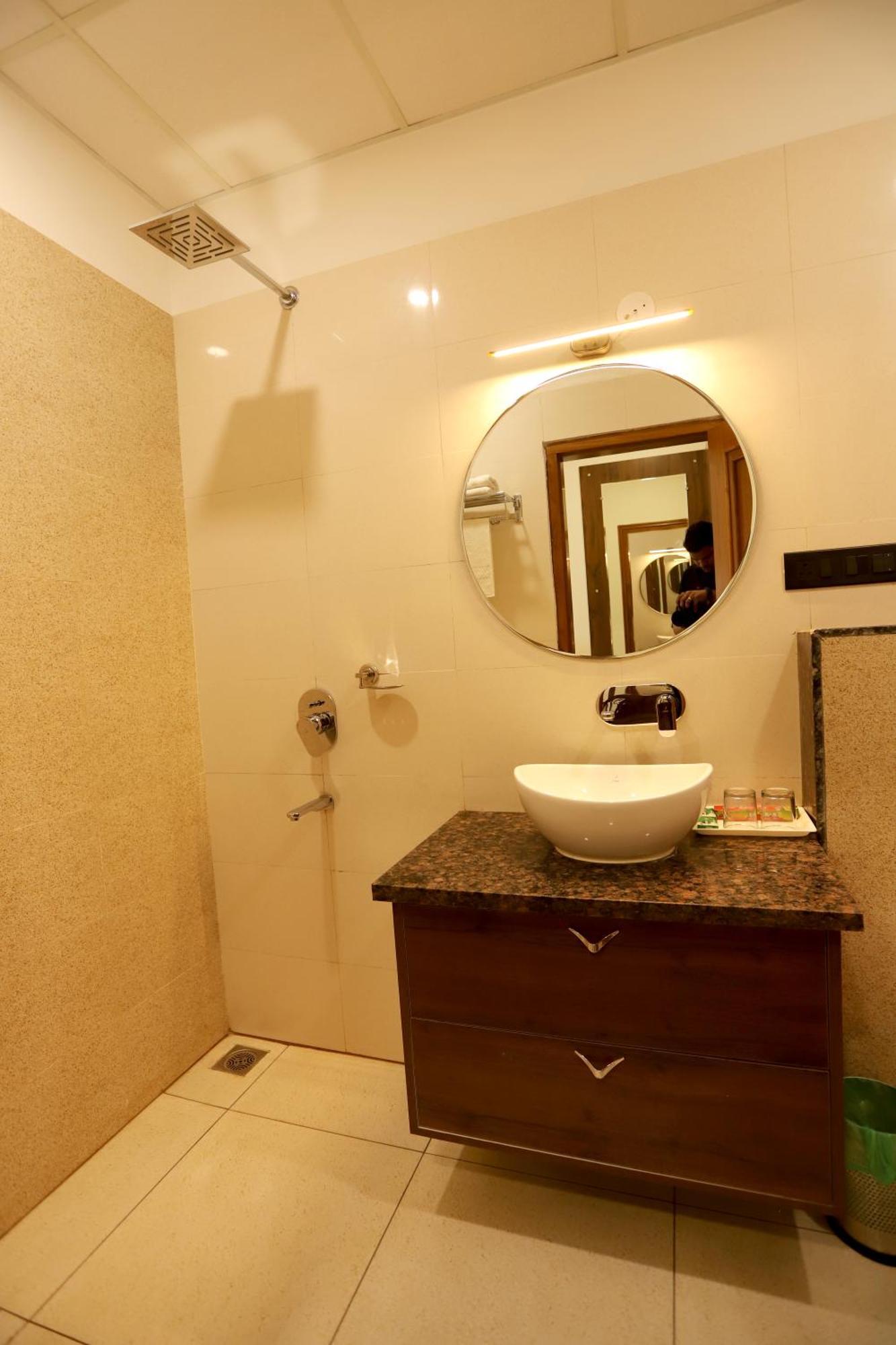 Hotel Dhingra Inn Rewari Exterior photo