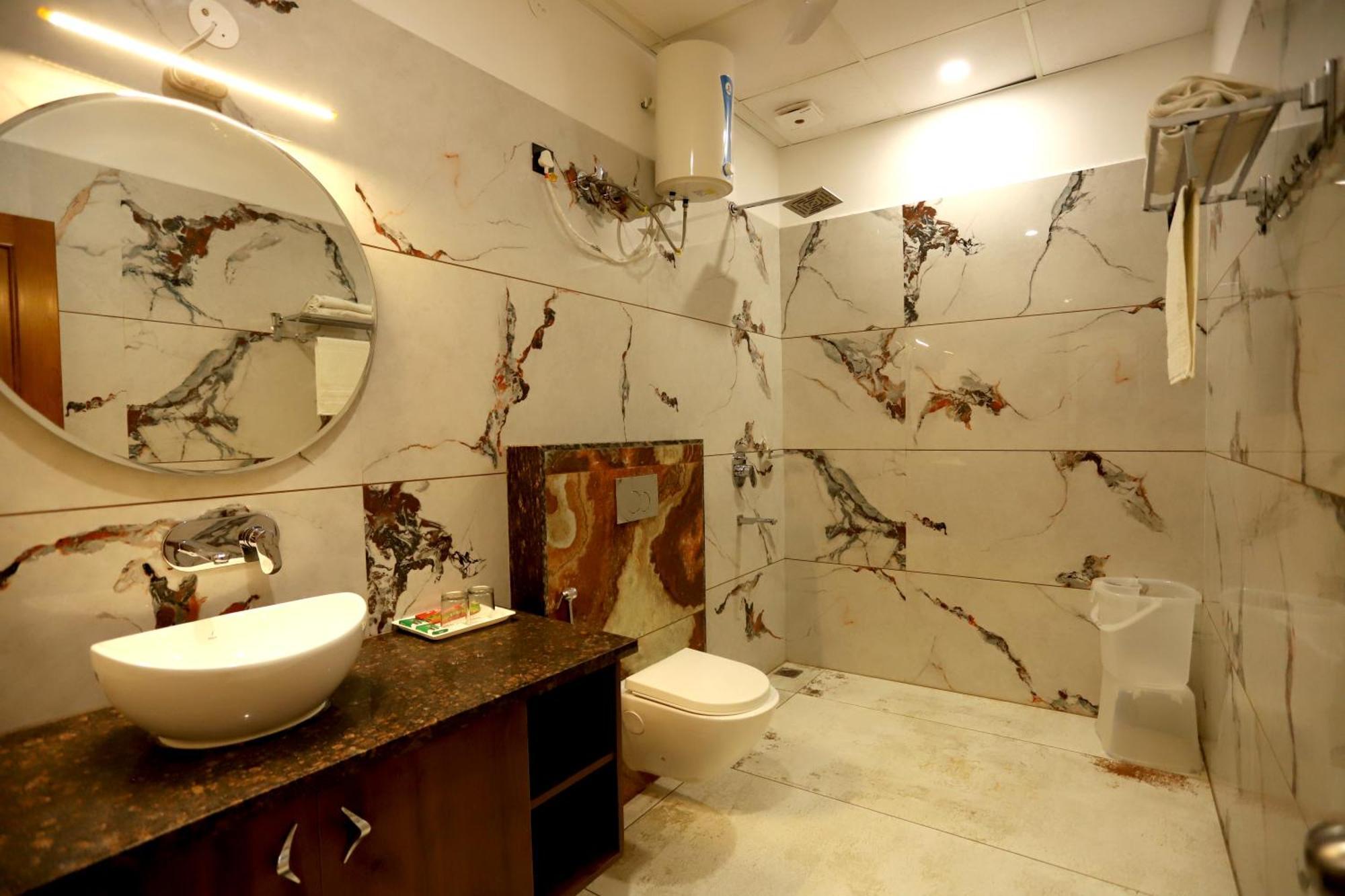 Hotel Dhingra Inn Rewari Exterior photo
